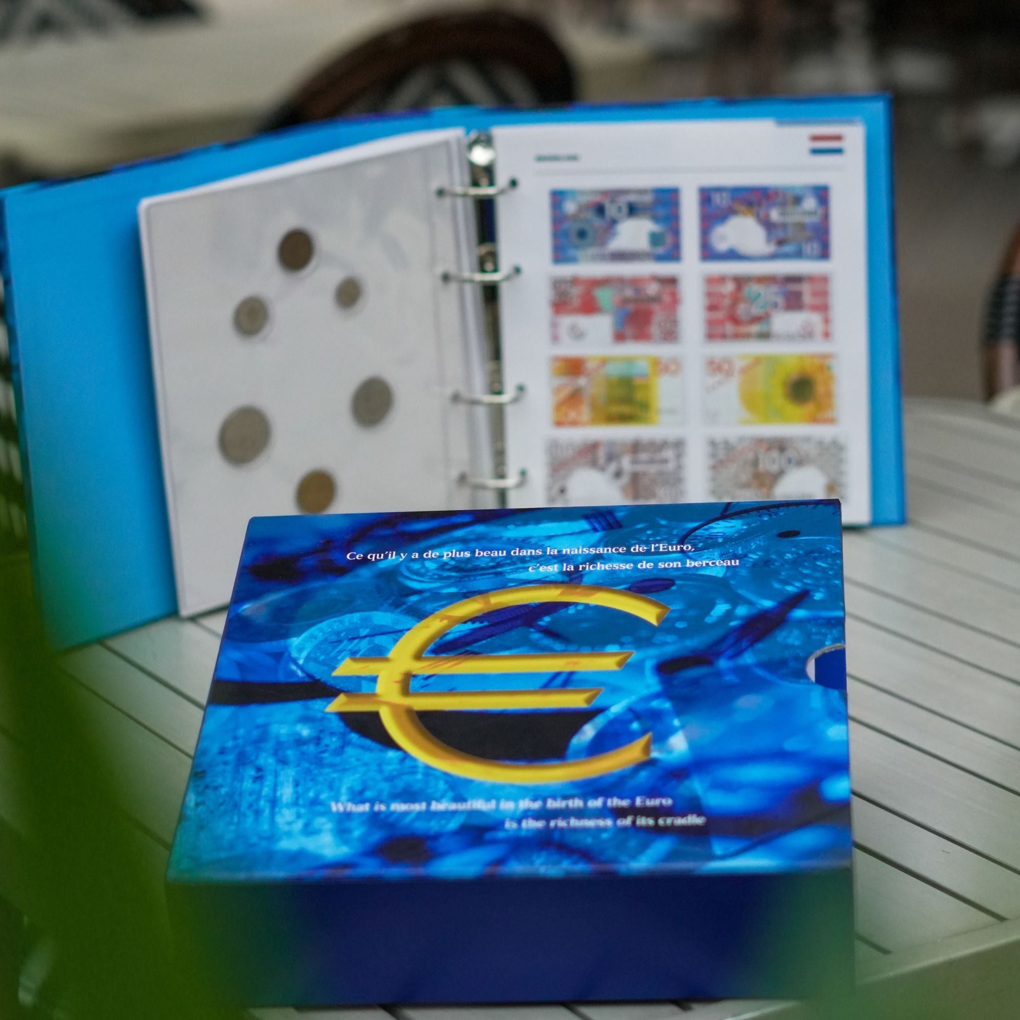 Erinnerungsalbum zu 25 Jahren Euro